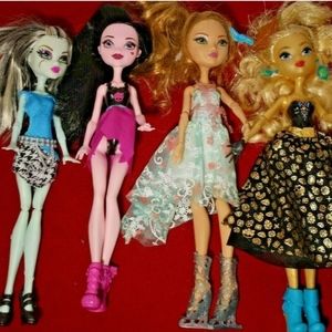 Monster High Dolls Lot of 4
